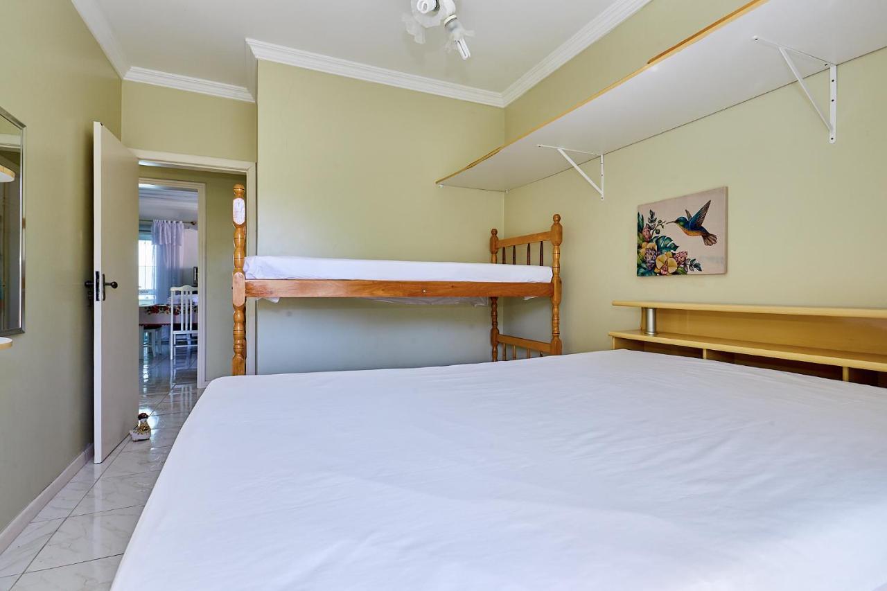 1040 - Departamento 2 Quartos Na Rua Pirajica . 200 M Da Praia Bombinhas Centro Экстерьер фото